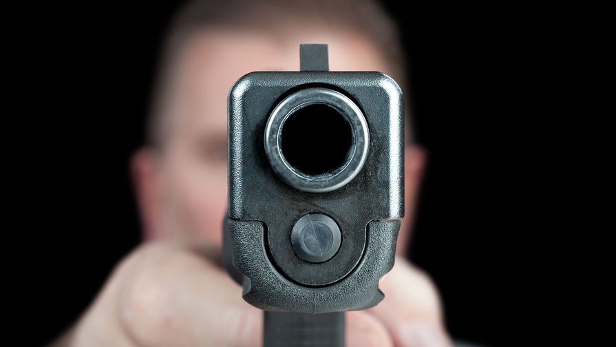 Стрелявший в полицейских в Филадельфии отказался сдаваться