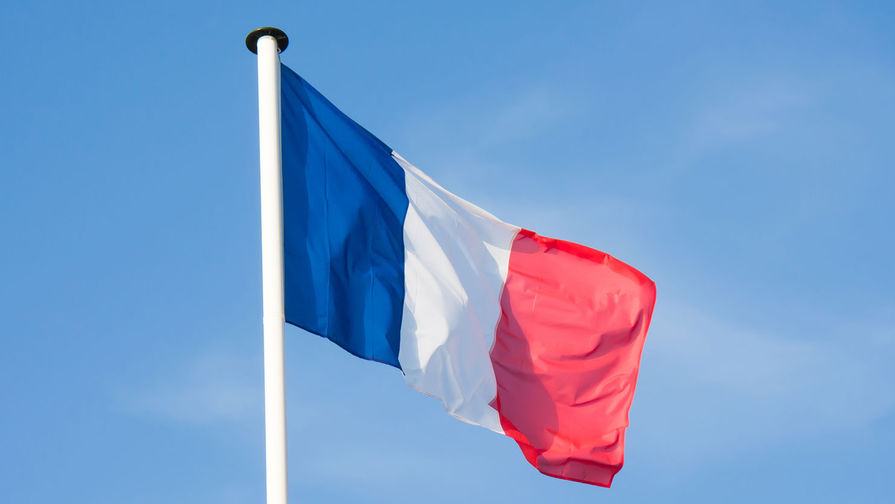 Французский министр ушел в отставку после скандала с шикарными обедами