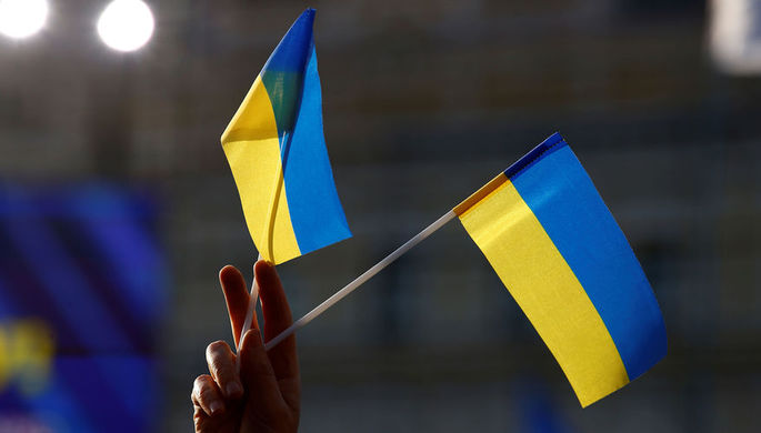 Украинцы требуют легализацию каннабиса у здания Рады