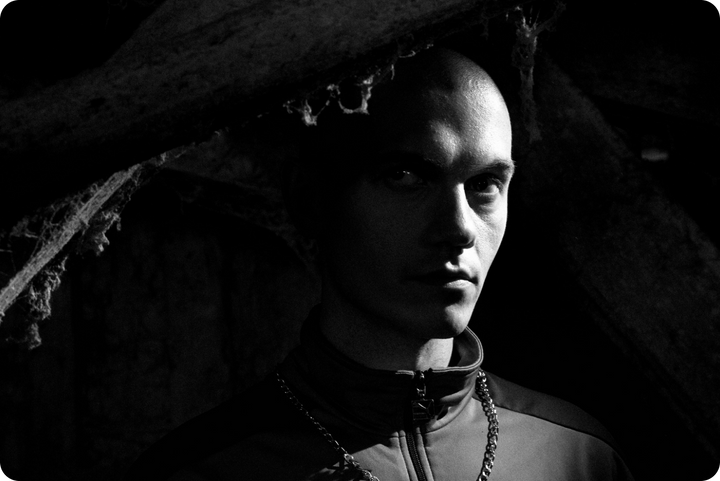 Умер Николай Комягин. Чего лишилась русская культура с уходом фронтмена Shortparis