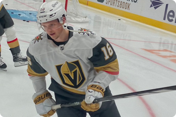 Дубль Дорофеева в Кубке Стэнли, победа Андреевой/Шнайдер. Главные события в спорте 13 мая