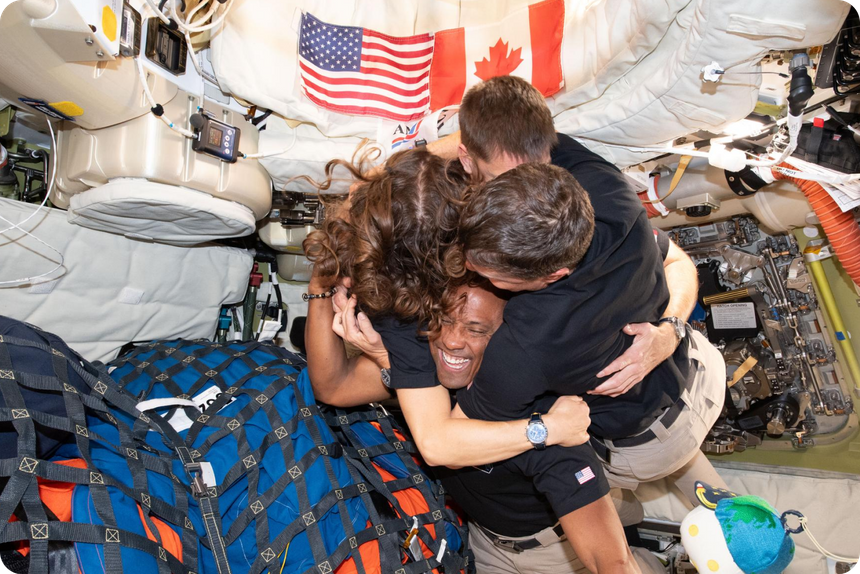 Экипаж готовится вернуться домой